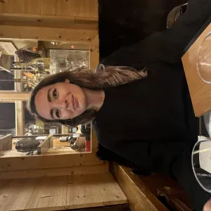 Baby-sitter plutôt chill à Saint Ouen :)