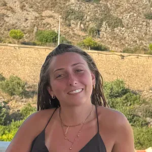 Baby- sitter avec de l'expérience à Lavardac 