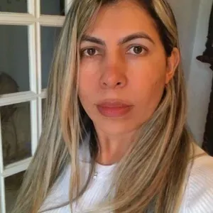 Cuidado com carinho e atenção.