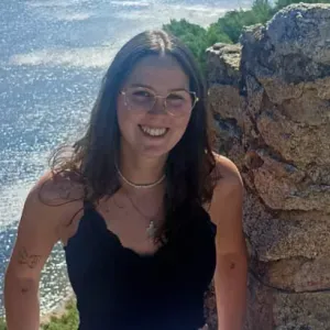 Babysitter com experiência em Torres Novas 