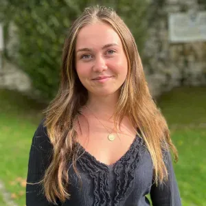 Baby-sitter expérimentée et responsable à Biarritz-Bayonne