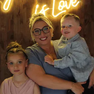 🎨👶 Annonce Nounou - Été 2025 ☀️🧸