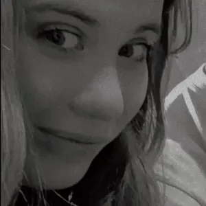 Je Suis dispo 🥰 pour vos loups loups je suis une pros