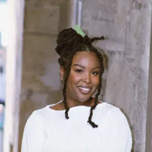 MÉNAGE CONSTAMMENT OU OCCASIONNELLEMENT