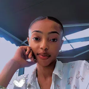 Baby-sitter à expérimentée à Kinshasa 