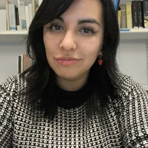 Cuidadora y paseadora de perros en Madrid