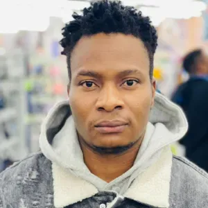 Professional babysitter in Lisbon