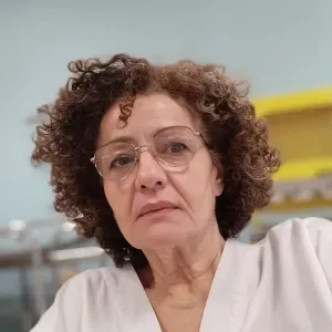 Aide soignante à domicile pour personnes âgées entre autres 