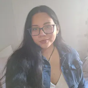 Cuidadora compasiva busca trabajo