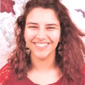 Estudante Universitária Iniciante em petsitting