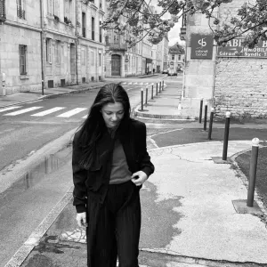 Baby Sitter à Besançon disponible 