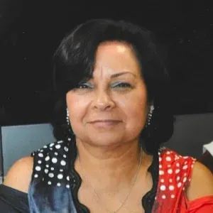 Visitas diárias a dois cães em período de férias