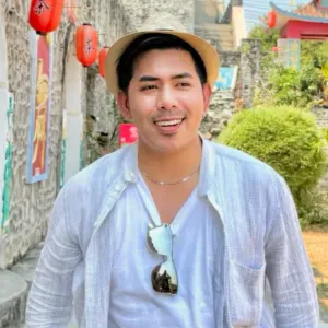 Experienced English Tutor Available