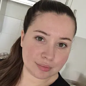 Baby-sitter sérieuse, douce et attentionnée