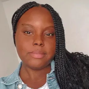 Baby-sitter bienveillante et patiente