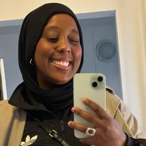 Baby-sitter expérimenté à Paris 