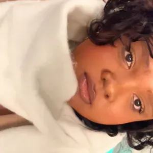 Étudiante en recherche d'un job étudiant à Paris et en IDF