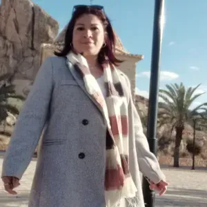 Cuidado en Valencia de niños y  adultos mayor 