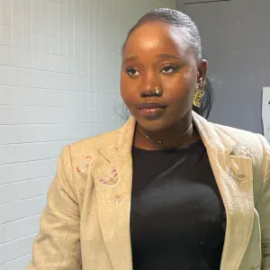 Étudiant en chimie expérimenté à Marseille pour des cours 