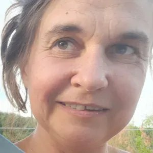 Baby-sitter  patiente et creative 
