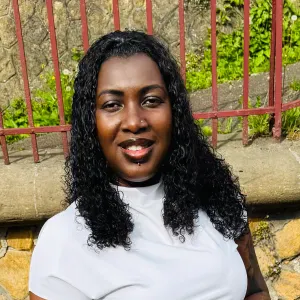 Disponible dans le jours lundi à vendredi 