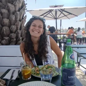 Baby-sitter étudiante en médecine à Caen 