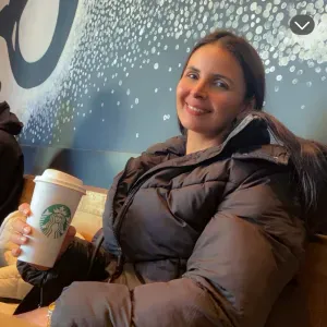 Cuidadora de niños con experiencia