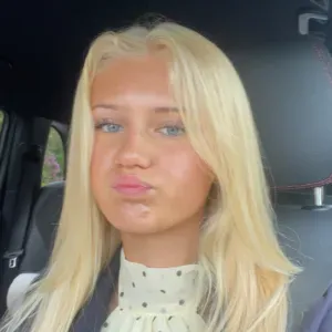 erfaren babysitter søger job:)  Fredensborg