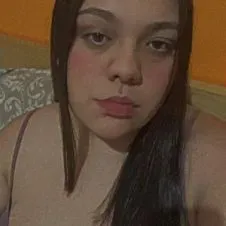 Estou a procura de trabalho como babysitter :)