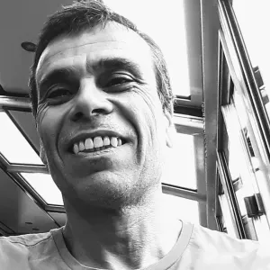 Procuro uma empregada doméstica perto de mim