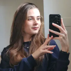 Baby-sitter disponible pour Paris