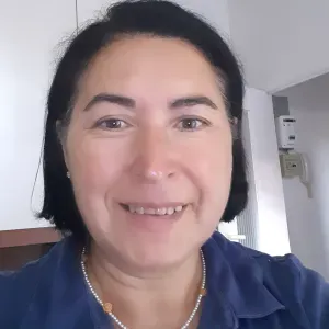 Cerco lavoro  pulizie di casa zona Milano
