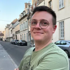 Auxiliaire de puériculture - garde d'enfants à domicile