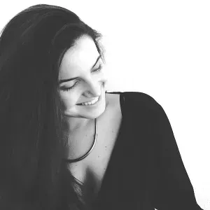 Procura-se empregada doméstica