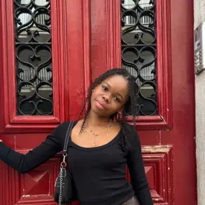 Fanny Babysitter expérimenté à Paris