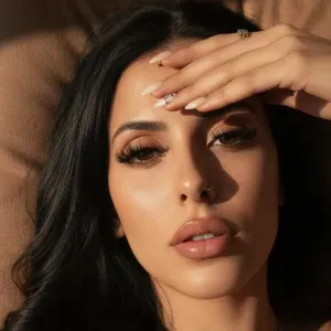 Empregada de limpeza responsável em Santarém