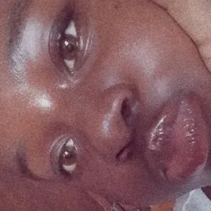 Baby sitter disponible à Limoges 