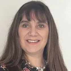 Baby sitter sérieuse et disponible