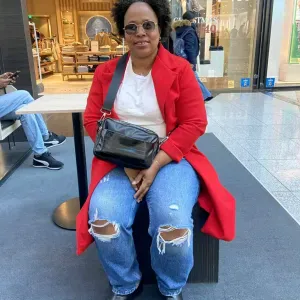 Babysitter experiente e dedicada em Covilhã 