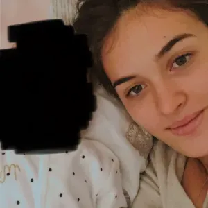 Femme de ménage sérieuse