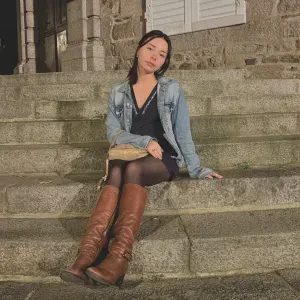 Baby-sitter 16 ans à saint brieuc et ses alentours 