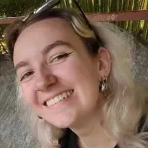 Étudiante pour aider vos enfants niveau scolaire 