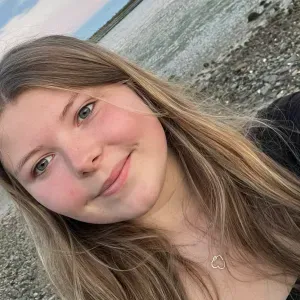 Baby-sitter expérimentée dans le Cotentin!!