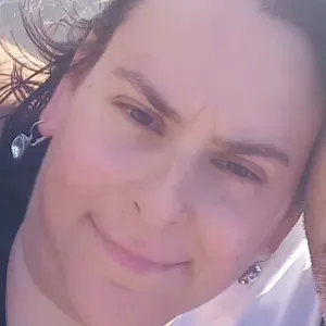 Baby-sitter expérimenté à homecourt 