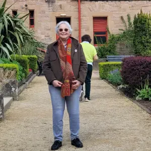 Je recherche jne femme de ménage,  8h, Cesu