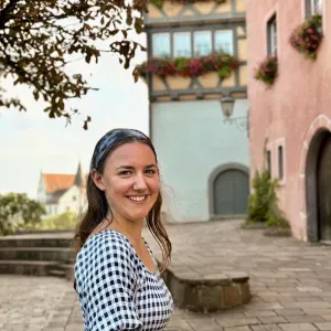 Aussie girl who loves kids looking for part-time work