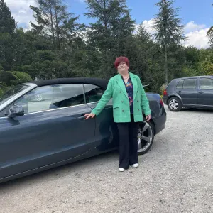 Femme de ménage avec référence