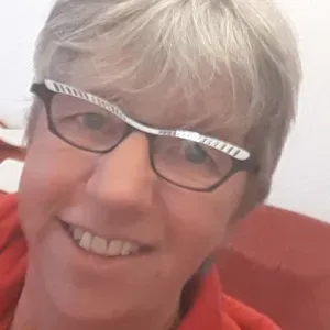 responsable hébergements , ménage , état des lieux  etc...