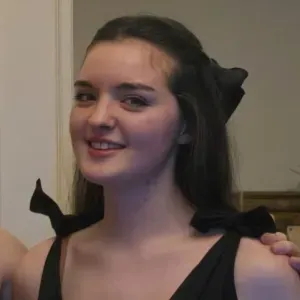 Baby-sitter disponible entre la Normandie et Paris