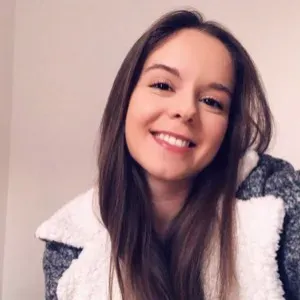 Pet-sitter a Paris / soins/ repas/ promenades 